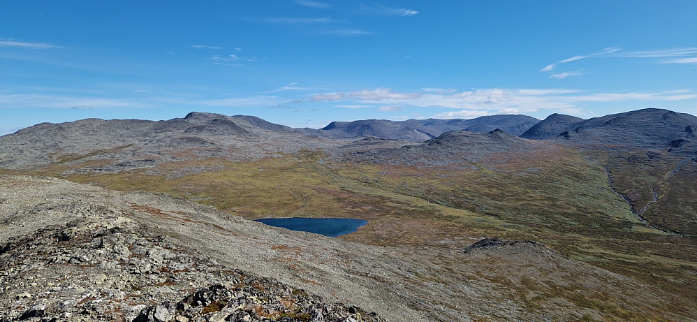 Frå Harahorn. Flotte Hemsedaltoppar.
