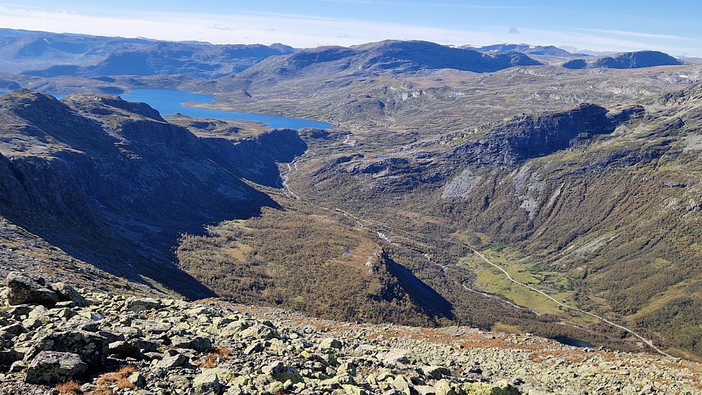 Øvst i Hydalen mot Vavatn.