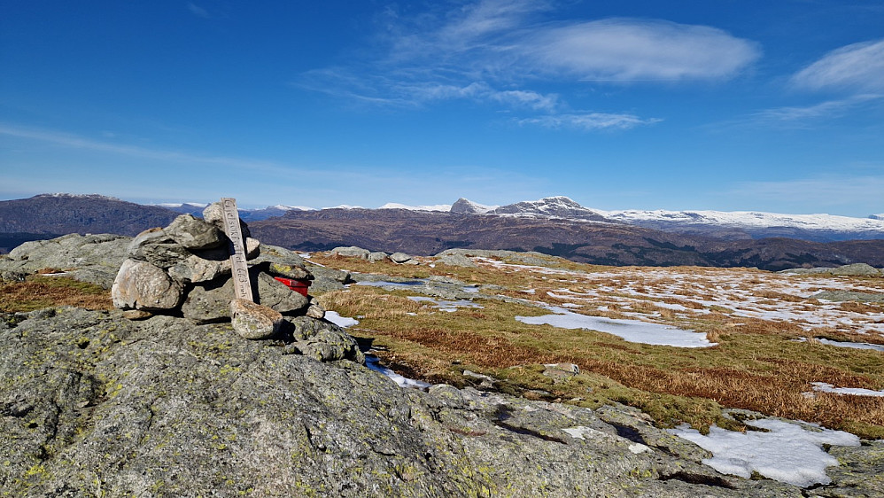 Nord mot Håsteinen