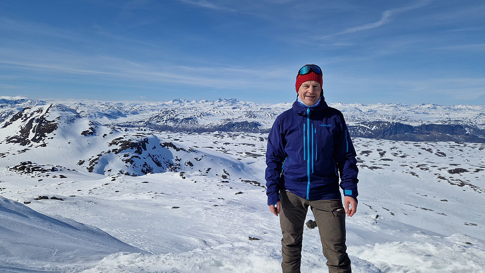 Glad for ein topptur på ski
