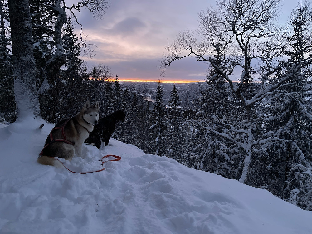 På toppen etter solnedgang