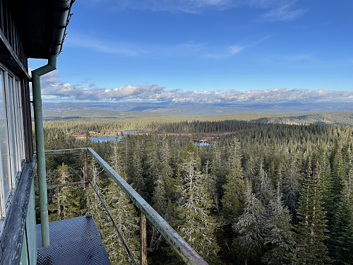 Flott utsikt fra tårnet på Store Skjellingshovde (856 m). 