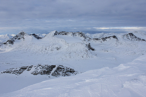 Utsikt fra Austre Kalvehøgde (2178 m).