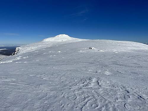 Rasletinden (2105 m).