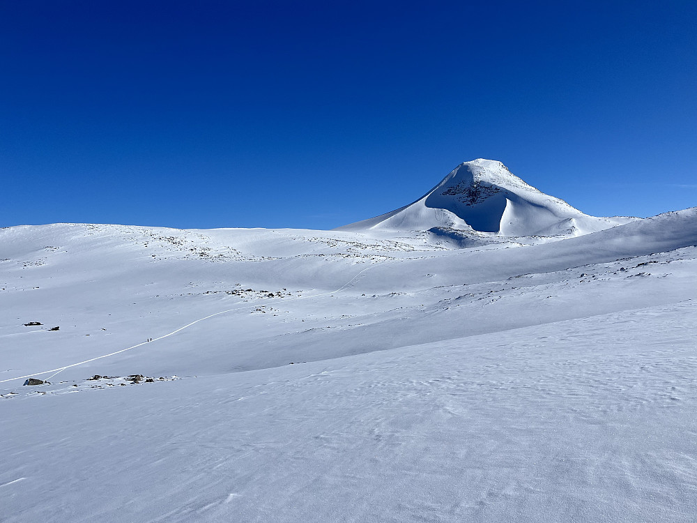 Tundradalskyrkja (1970 m).