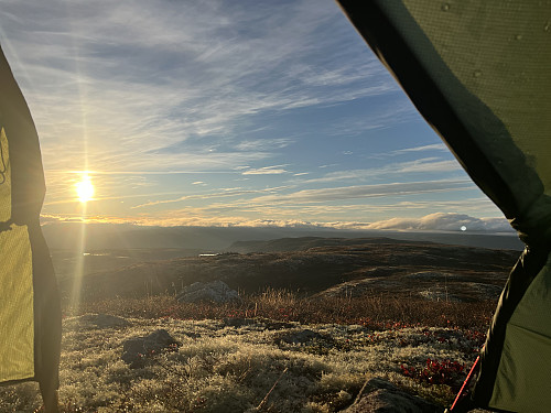 Flott å våkne til dette været og denne utsikten søndag morgen.