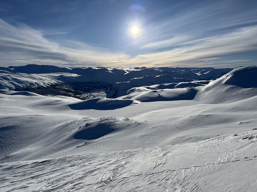 Fra Storeskardnøse (1502 m) mot vest.