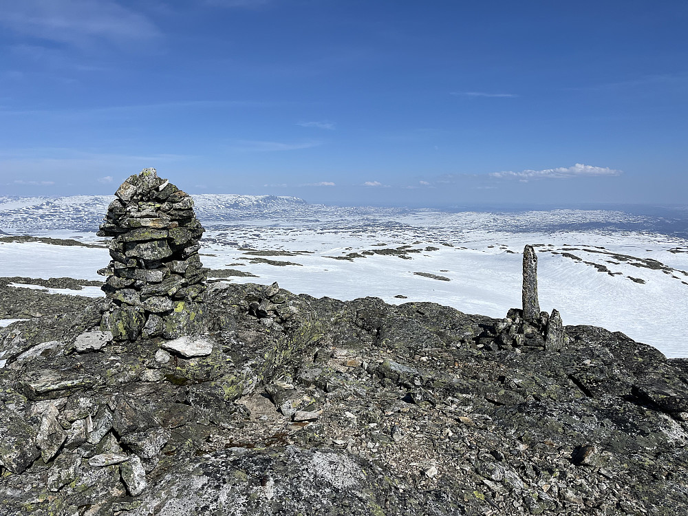 Blåbergi (1802 m).