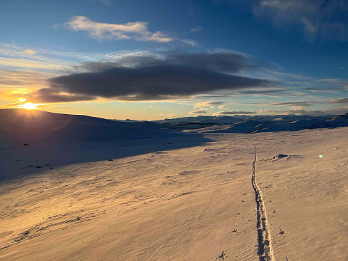 Solnedgang på returen.