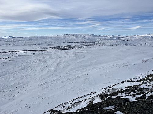 Fra Leppkampen (1340 m) mot vest.