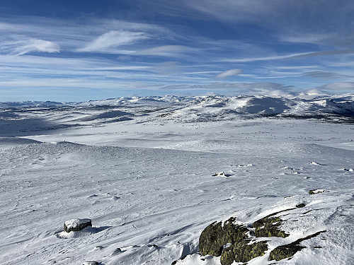 Fra Megrundskampen (1346 m) mot vest.
