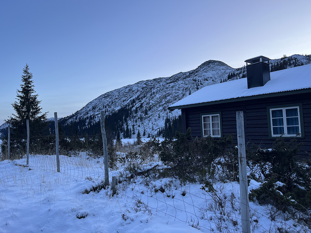 Bergsbødalen. Vardefjell i bakgrunnen.