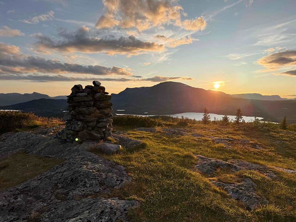 Vidhovd (1060 m). Utsikt mot nordvest.