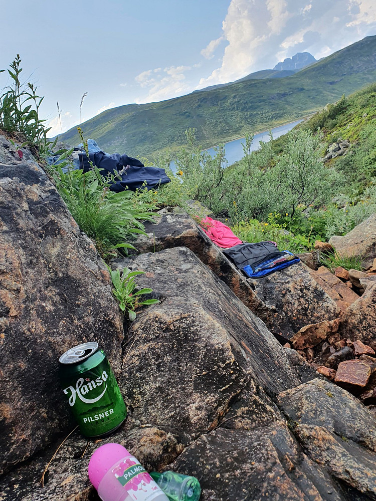 Deilig med kald øl og et bad til kvelds