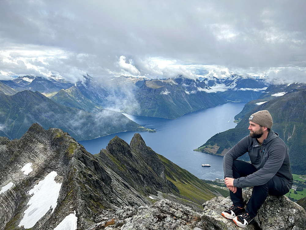 Meg på toppen. Takk til en lokalmann for bildet