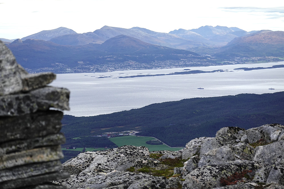 Fra Oterfjellet med Molde i bakgrunnen.