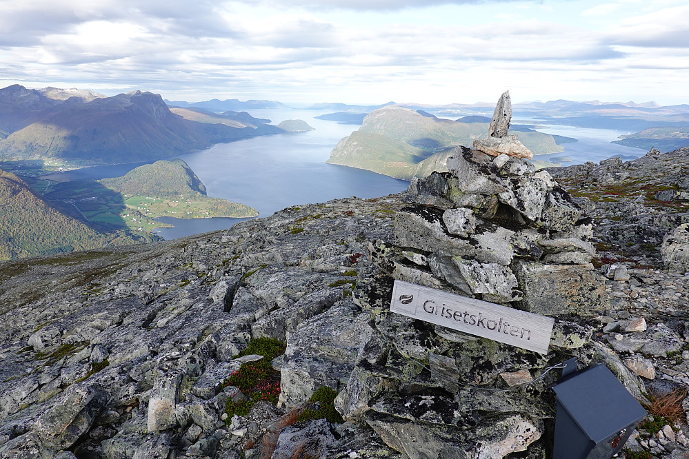 Grisetskolten, dagens første topp.