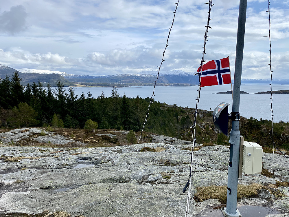 Flagging for 1.mai og/eller at Stikkutsesongen har startet? 87 stk her i løpet av dagen med App på telefonen, tross meget varierende vær.