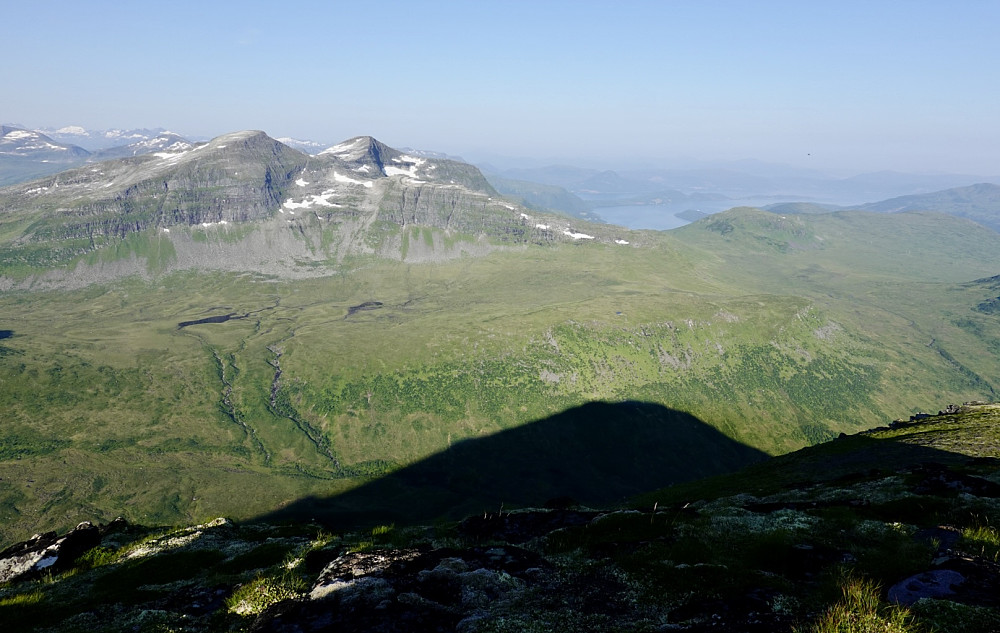 Utsikt mot Ytre og Indre Sula.