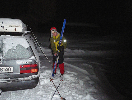 Bjørn-Even setter feller på skia.