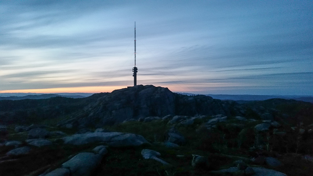 Mot Kaldåsknipa fra Lyfjellet