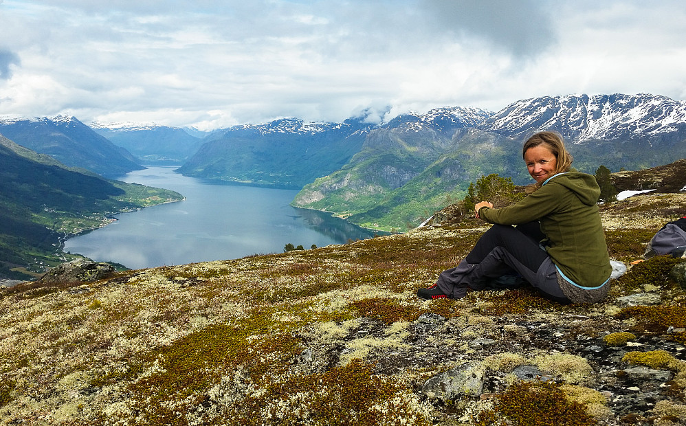 Flott utsikt mot Lustrafjorden!