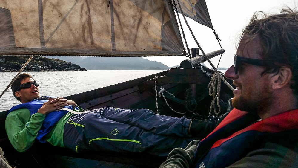 En sjømann hviler når han kan.