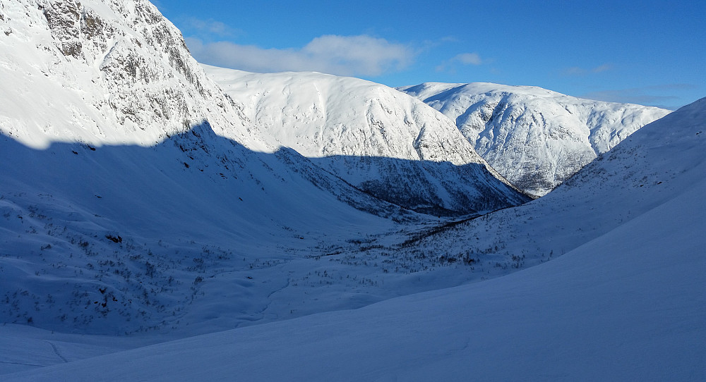 Tilbakeblikk ut Frudalen.