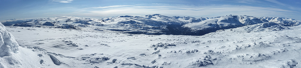 Utsikt fra Storivilen mot Jotunheimen.