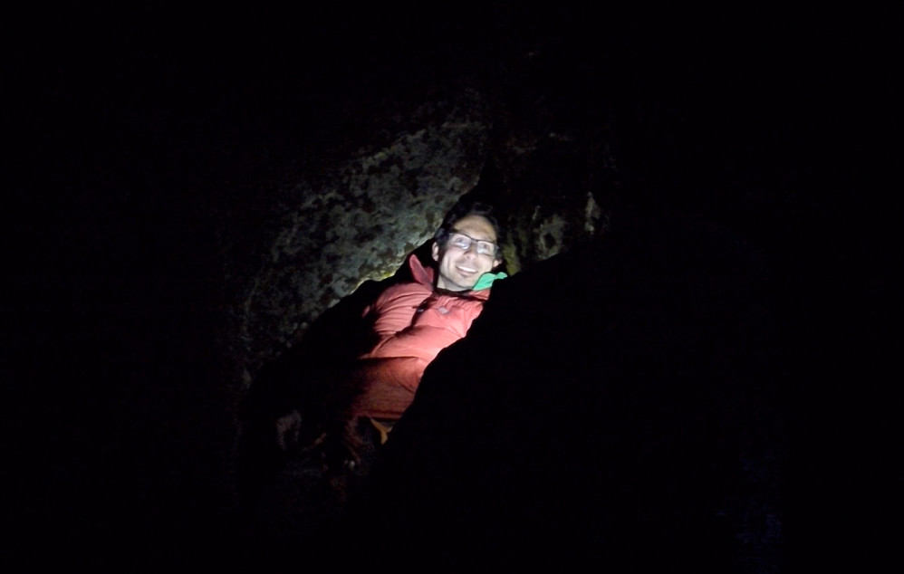 Henning fant seg en hule der han tok seg en blund et par timer.