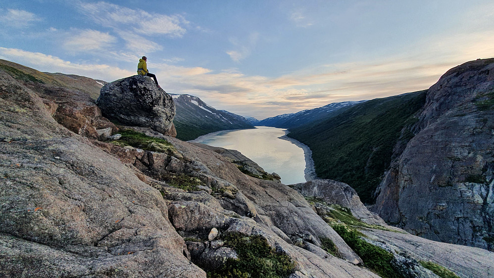 Nydelig utsikt mot Rauddalsvatnet.