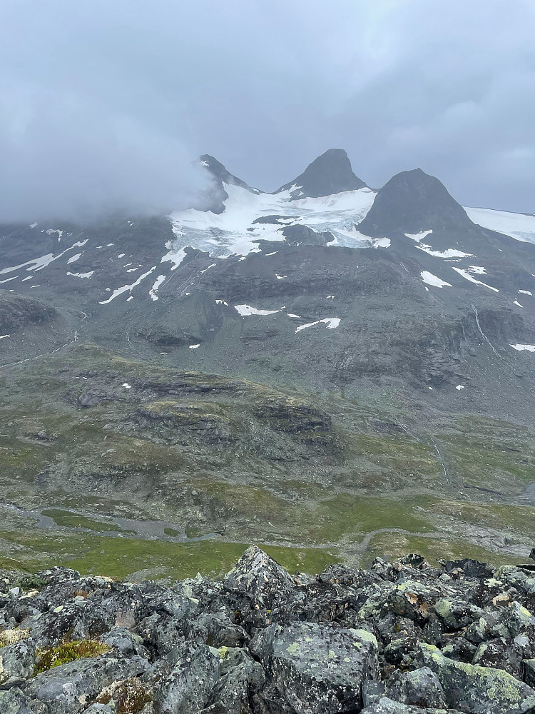 Stølsnostinden