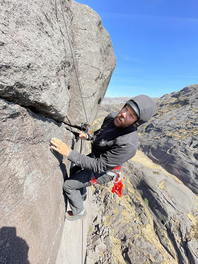 Eirik befarer fjellet.