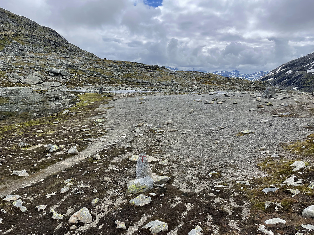 Nydelig teltplass i sørenden av Gjertvatnet.