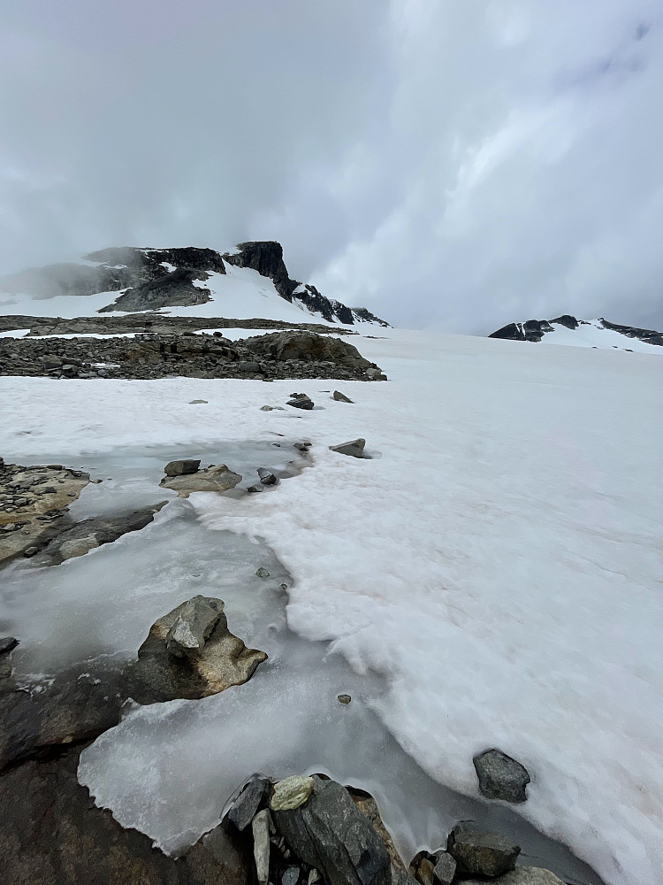 Innsteget på Fanaråkbreen nordøst for Fanaråknosi.