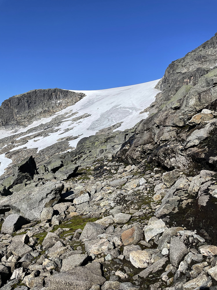 Den lille isbreen sør for 1959-toppen.