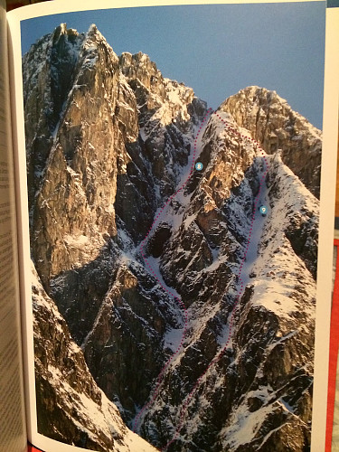 Jaws er rute nr. 9. Nr. 8 er "Centraltind ad høyre". Beta lånt fra den nye isklatreføreren for Oppdal og Sunndalen.