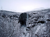Vettisfossen (273 meter), Norges høyeste uregulerte foss i fritt fall. Vettismorki heter området bak den.