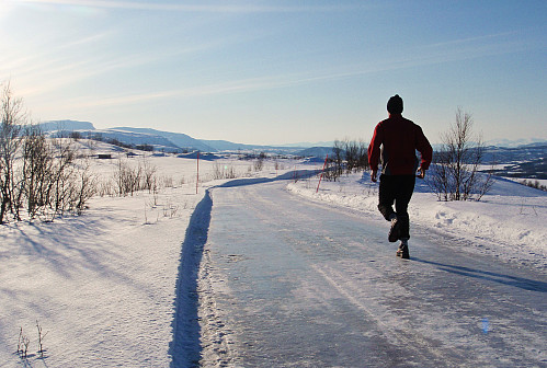 Litt isete vei, men fantastisk vær å jogge i!