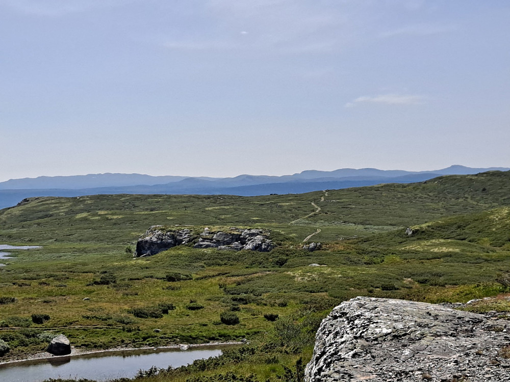 Lill ovenfor Gjeterhytta, mot Vestfjellet