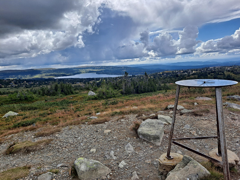 På Sjusjøfjellet øst