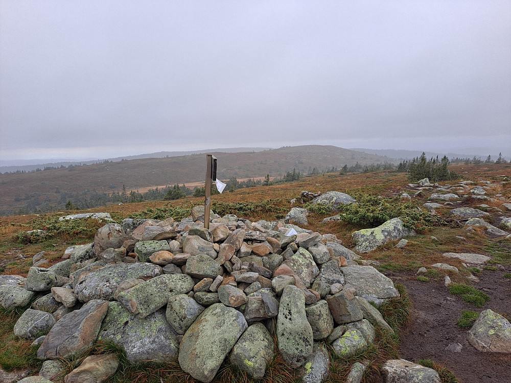 På Mostfjellet, mot Sollifjell og Natrudstilen