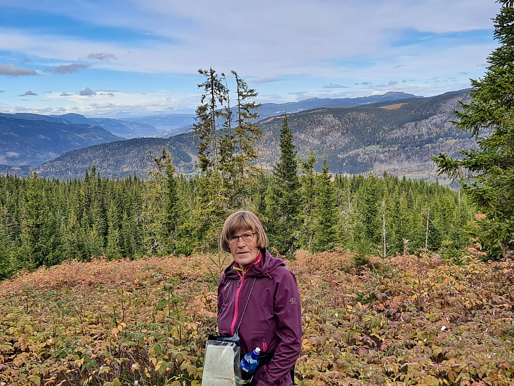 Anne Grete på det første utsiktspunktet