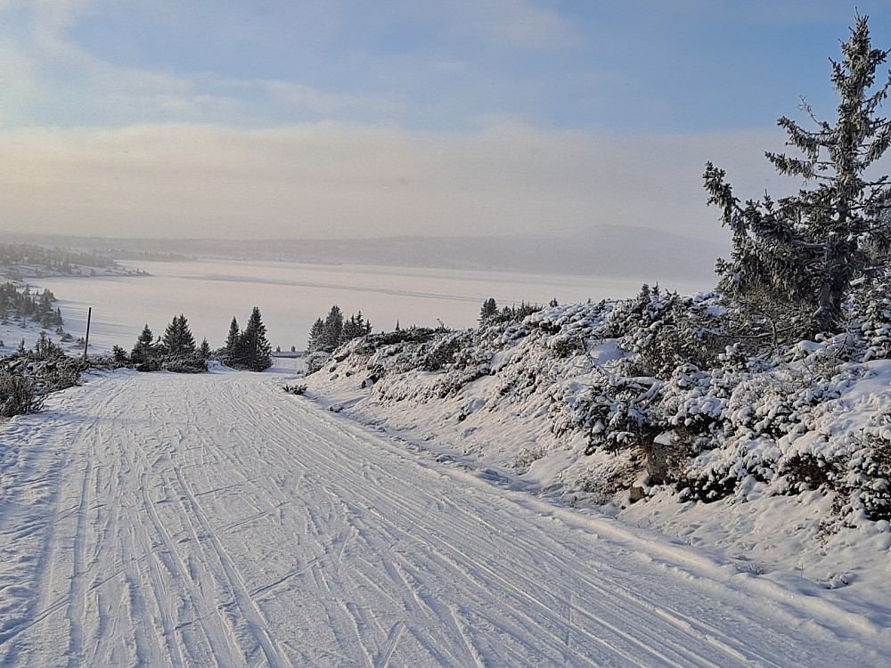 På Reinakrysset, skimter Nevelfjell