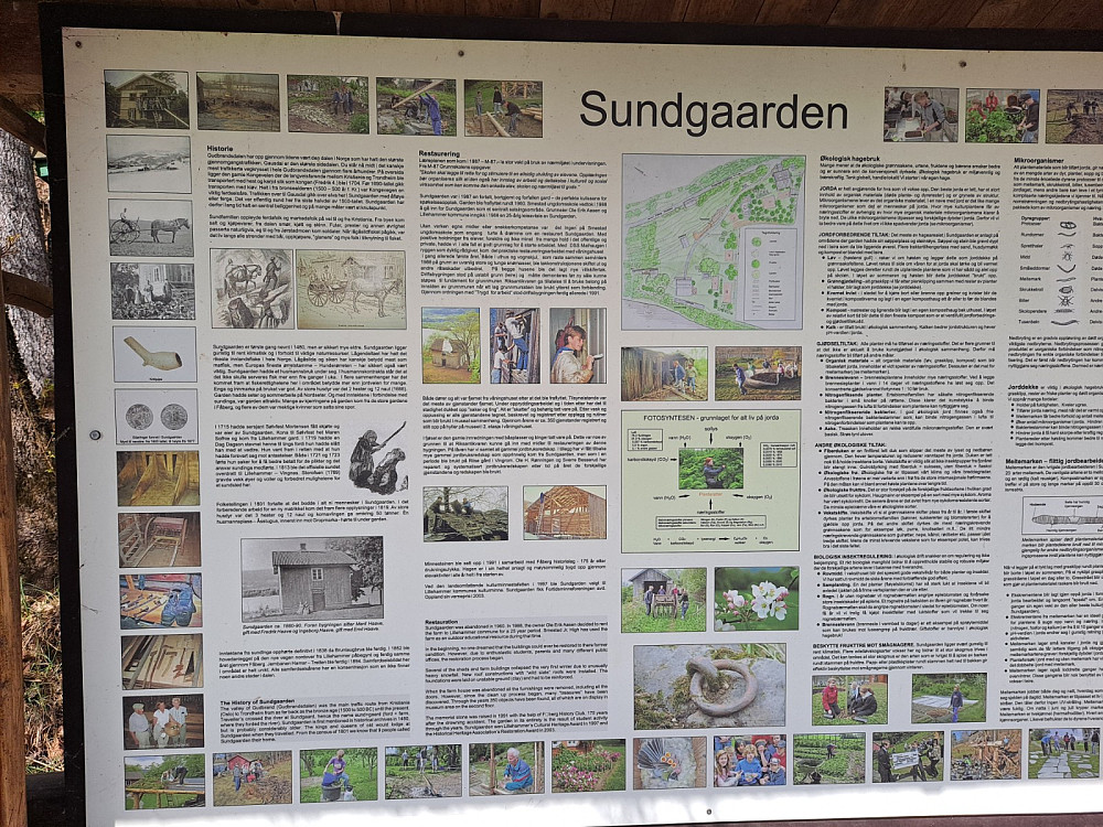INFO tavle ved Sunsgården