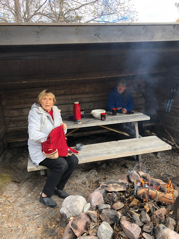Ved gapahuken, Nydammen ved Mistra