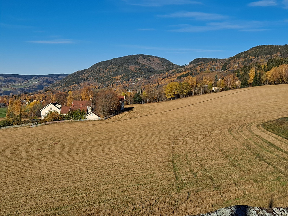 Mot Balbergkampen, Rundhaugen og Hansvehaugen