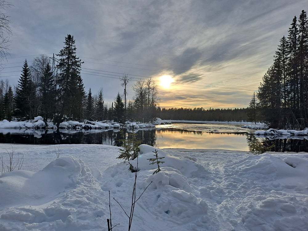 Mesnaelva ved Birkebeinerløypa