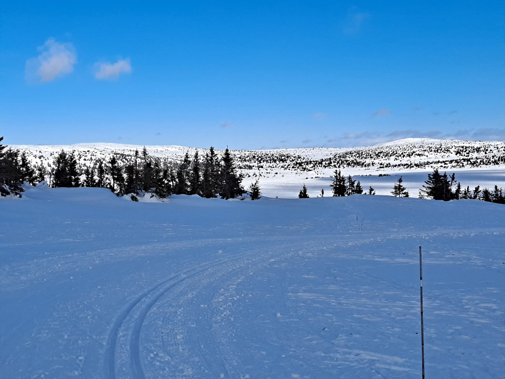 Mot Hitfjell og Kriksfjell