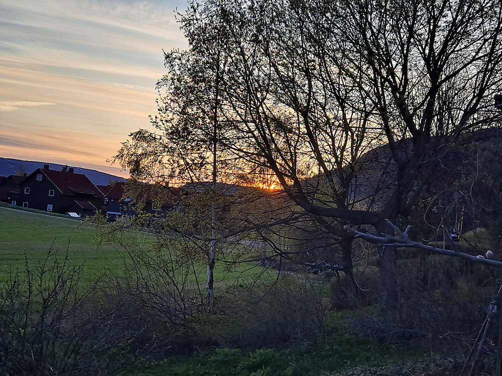 Solnedgangen er nå 21.40